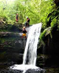 Descenso del Barranco Ajan nivel medio con guias de Valcan