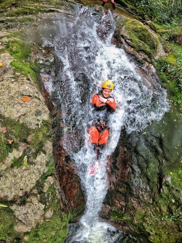 Barranquismo vega de pas Valcan Turismo Activo